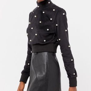 urban outfitters fleece pearl top
